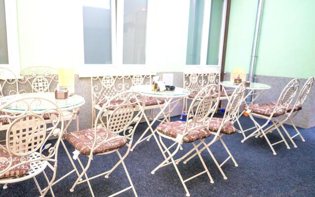 Studio in Zagreb, With Furnished Terrace and Wifi