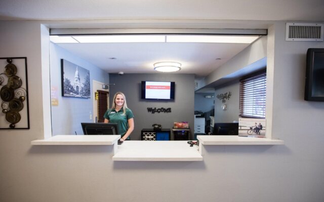 Sonesta Simply Suites Austin South