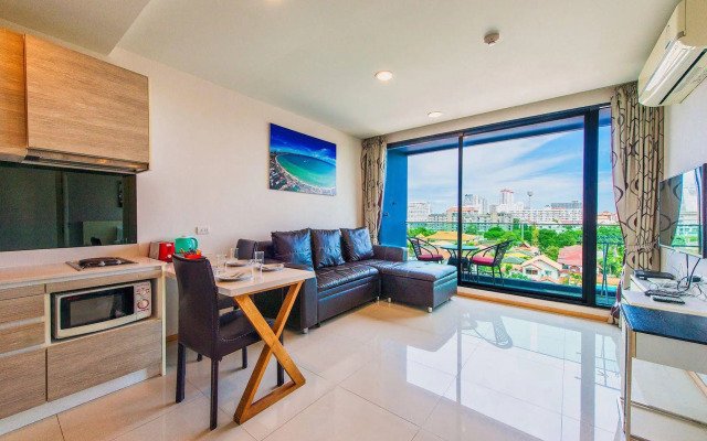 Acqua Condominium