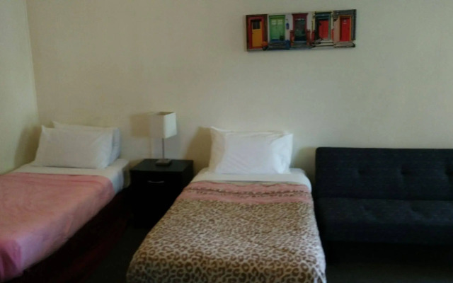 Siesta Motel