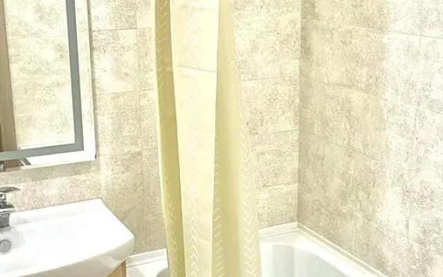 Апартаменты на улице Николая Ершова 65б/3