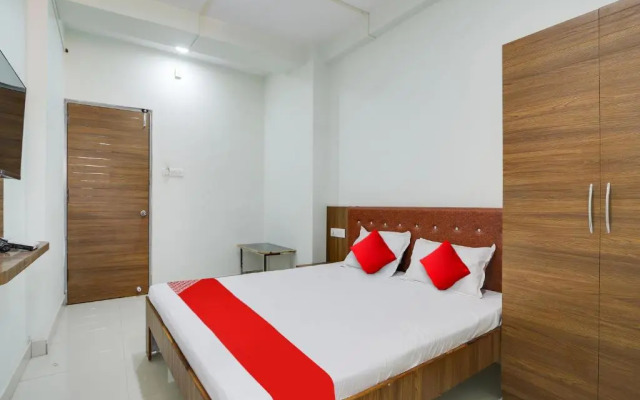 The Lalit Hotel And Restaurant