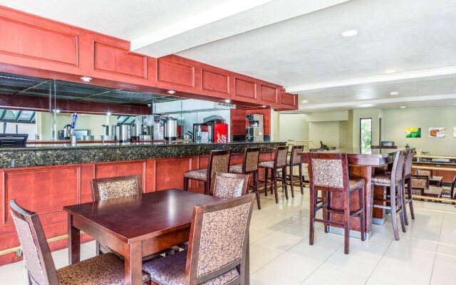 Comfort Inn & Suites Irvine Spectrum
