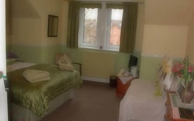 Warwick Lodge Guesthouse