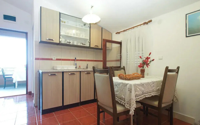 Apartment 1665
