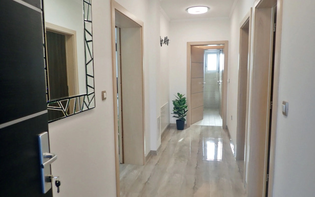 Apartments in Starigrad-Paklenica, modern and comfortable