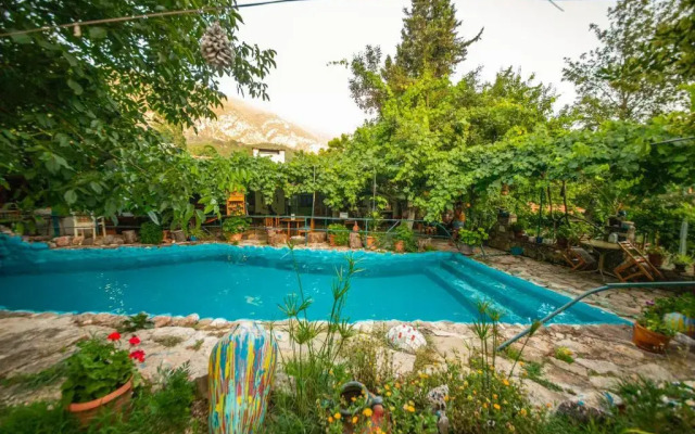 Arykandos Dag Evi ve Bungalows