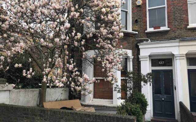 Apartment With Garden Maida Hill