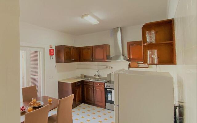 Superb Villa in Baleal w/ Patio, parking & 5 BRs