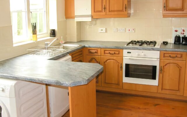 10 Friars Field