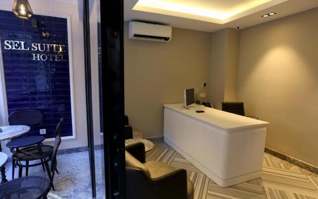 Sel Suite Hotel