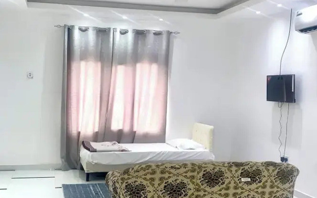 OYO 157 Dream Barka Hotel