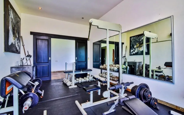 Lovina Residence