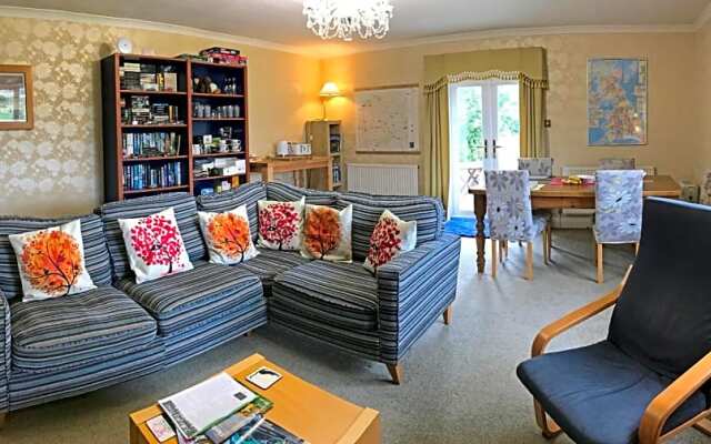 Maesyfelin Isaf B&B