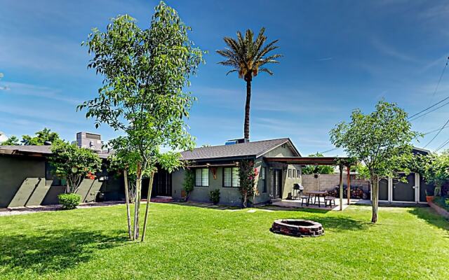 E Indianola - 4 Br Home