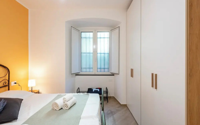 Central Flat In Genova