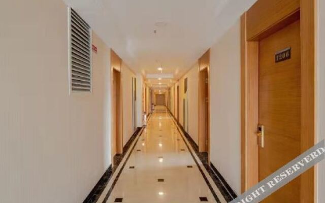 Xichang Yiweijia Serviced Apartment (Panxi Guomao Plaza)