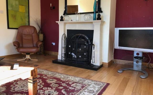 Modern Six Bedroom House Westport