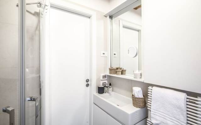 Luxury Garden Mansion R&R