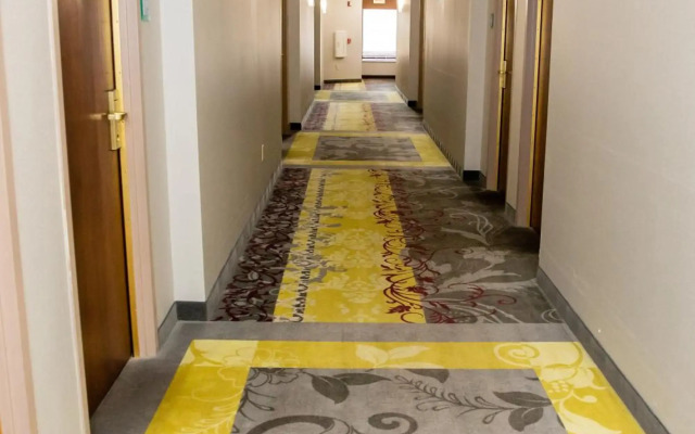 Carpenter Street Hotel