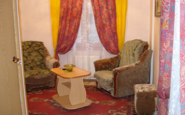 Domik U Dedushki Guest House