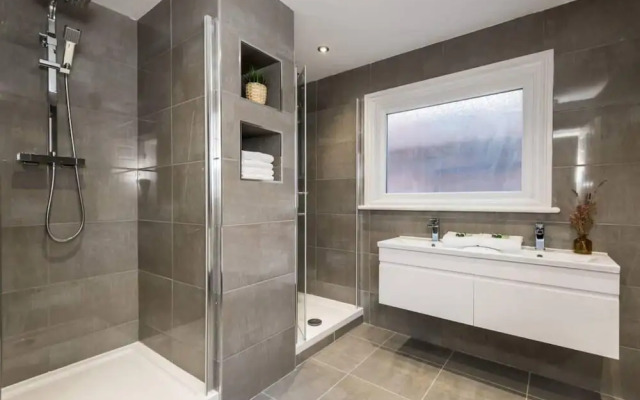 Host Apartments Seel St Townhouse Apt I