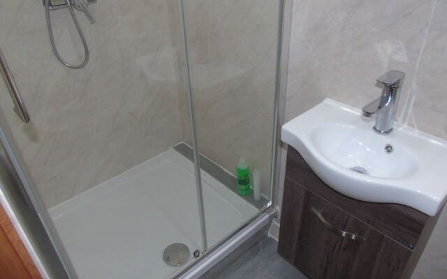 Lovely 1-bed Apartment in Bolton