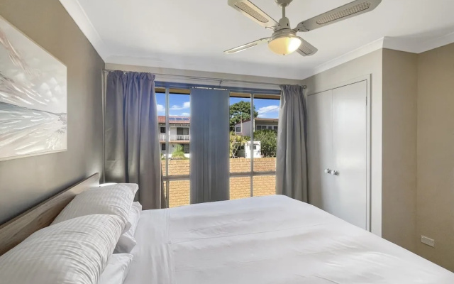 Our Haven: 4-bed Escape Near Beach & Mogo Trails – Guest Rooms – Batehaven