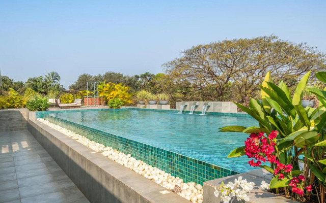 El - Arbol Apartments