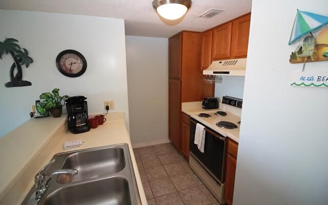 Sugar Beach 355 by RedAwning