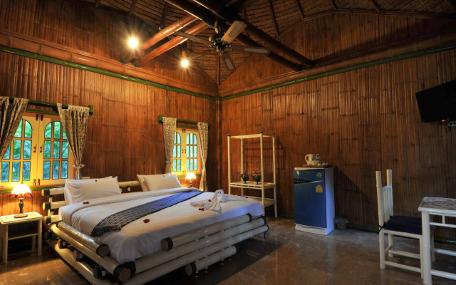 Reewa Waree Resort