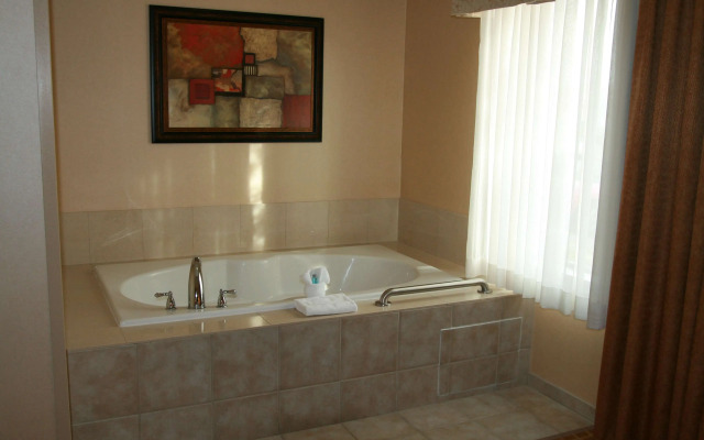 Hampton Inn & Suites Redding