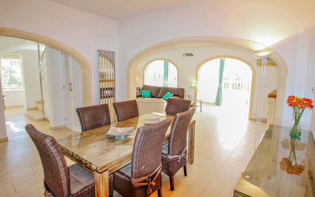 Michelle - sea view villa with private pool in Benissa