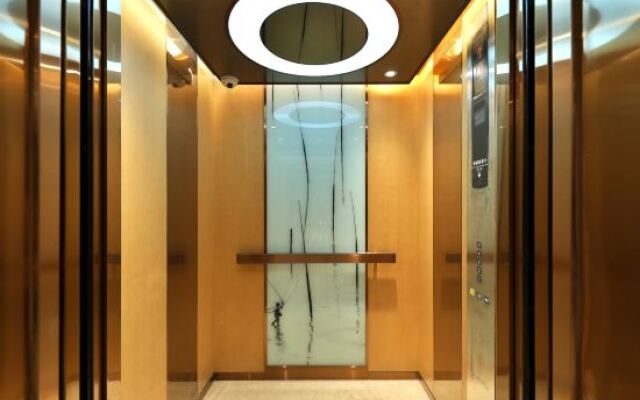 Orange Hotel (Suzhou University East Ring Road Subway Station)