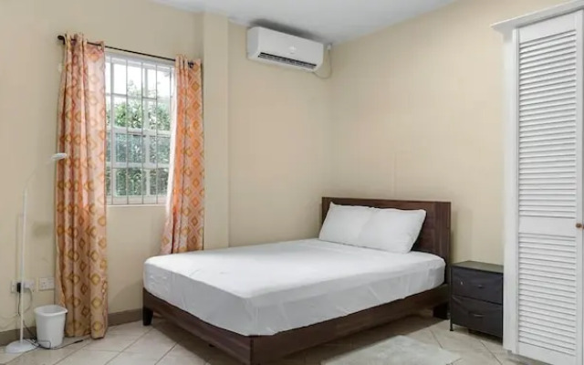 Your quaint home just steps from beach