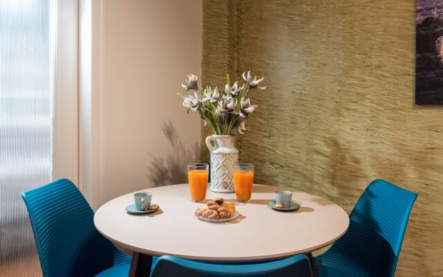 Blue Ark Acropolis Spirit