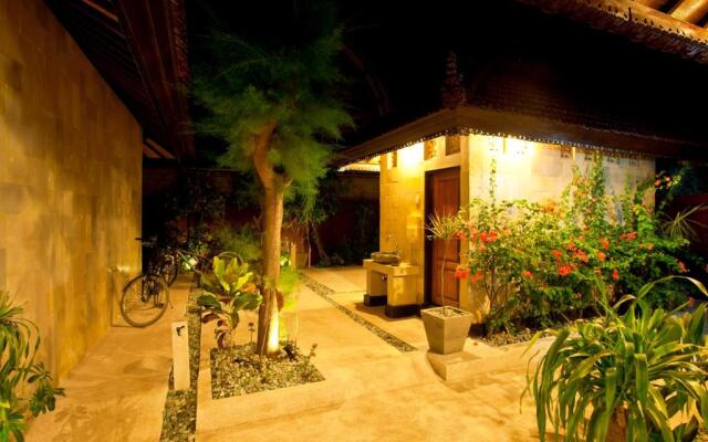 Senang Villa