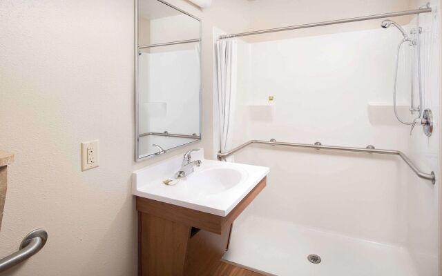 WoodSpring Suites Greenville Central I-85