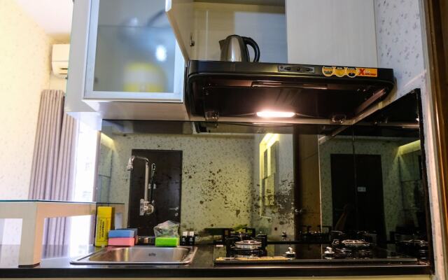 Homey And Cozy 3Br Apartment At Gateway Ahmad Yani Cicadas