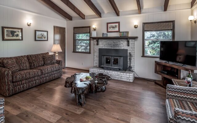 Bluebird View - Two Bedroom Cabin