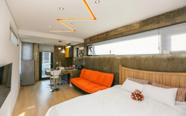 Muju Dada Pension [Built In 2016]