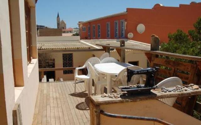 Element Riders Place Backpackers