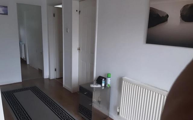 Chester 3 Bedroom House 4th Room to Sleep 7 Total