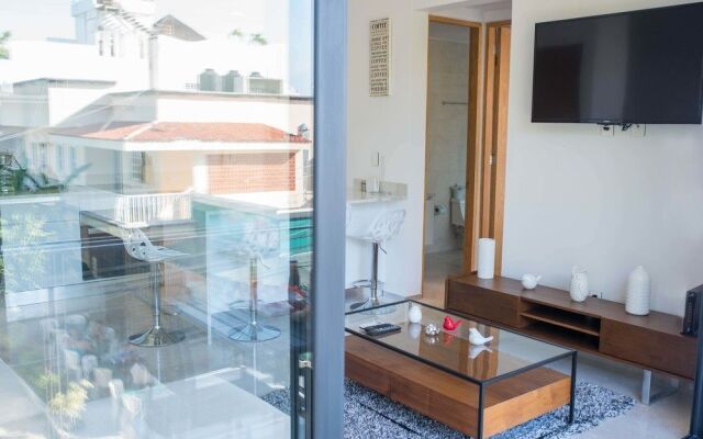 Menesse 32 102 by Mikitito Rentals