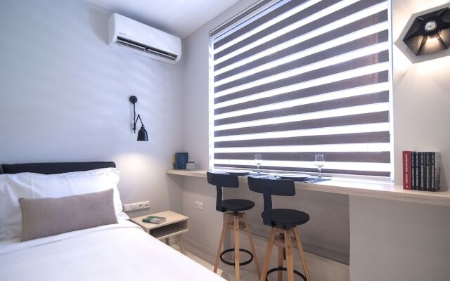 Athenian Neoclassical under the Acropolis