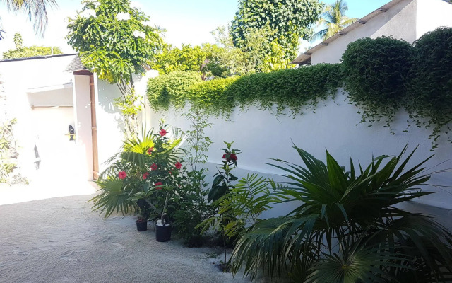Rasdhoo View Inn