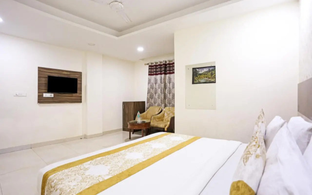 Hotel Platinum-Free Airport Pickup