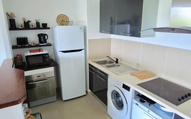 Le Baileys - Spacieux appartement en rez-de-jardin vue lagon