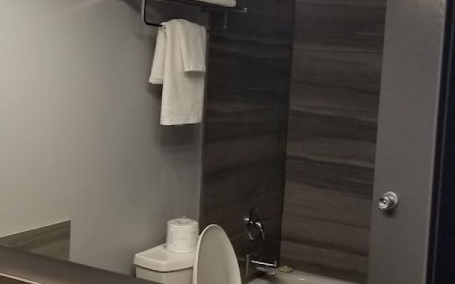 Gibbons hotel &Tavern