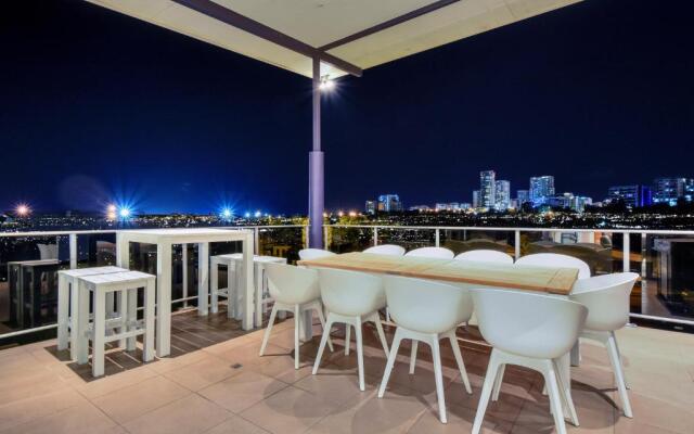 Darwin City Lights Jacuzzi